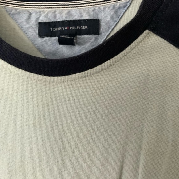 Tommy Hilfiger Shirt Men’s - Picture 2 of 4